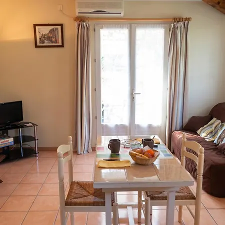 아파트 Lumineux Pres De Cassen, 30 M², Avec Parking 카센