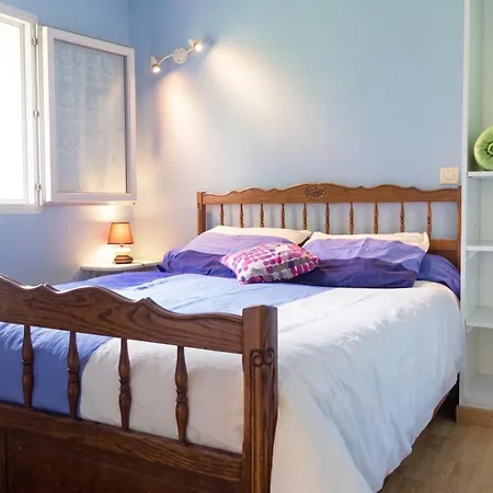 아파트 Lumineux Pres De Cassen, 30 M², Avec Parking