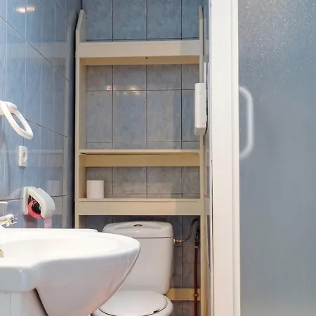 아파트 Lumineux Pres De Cassen, 30 M², Avec Parking